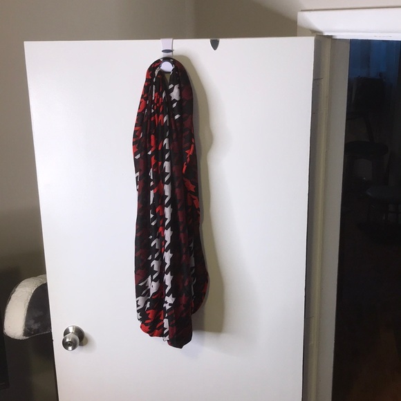 4/4 Warehouse One Infinity Scarf - Picture 2 of 3